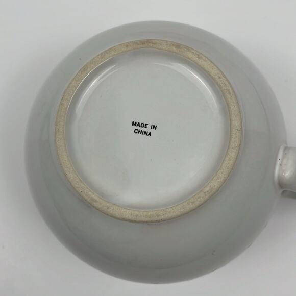 Seasons Greetings Soup Mug Bowl with Handle White Ceramic 5 Inch Holiday - Picture 6 of 6